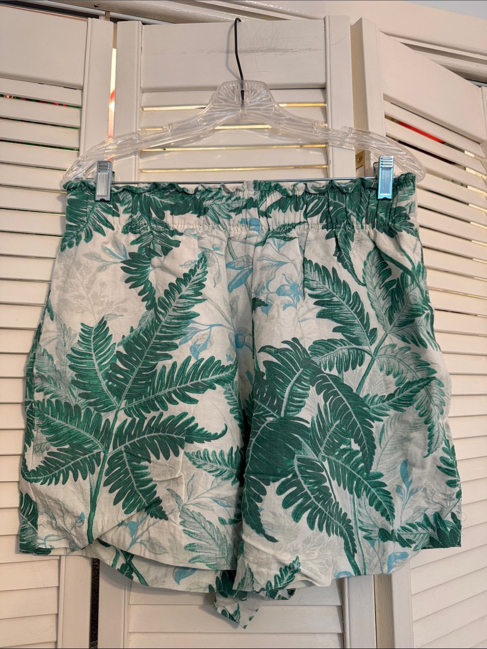 3/$25 H&M Linen Blend Tropical Leaf Print Elastic Waist Shorts